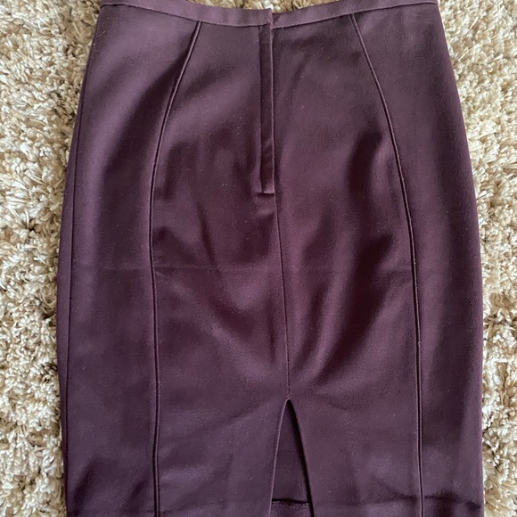Deep burgundy redish pencil skirt - Picture 2 of 2